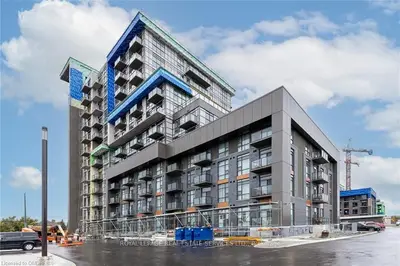 Condo Apartment in Hamilton