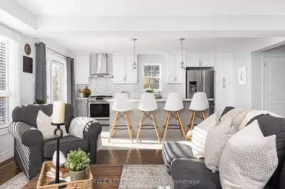 Detached in Bracebridge