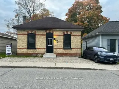 818 James Street, Woodstock, On N4s 1r8