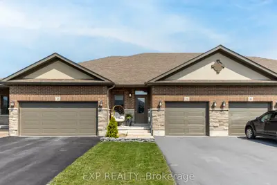 Att/Row/Townhouse in Belleville