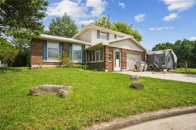 Detached in Lambton Shores
