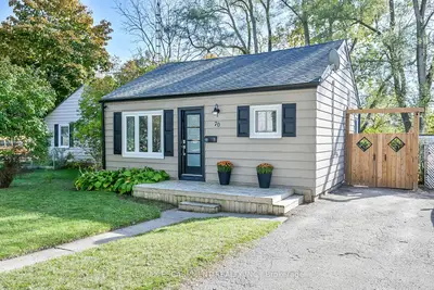 Detached in Brantford