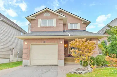 Detached in Belleville