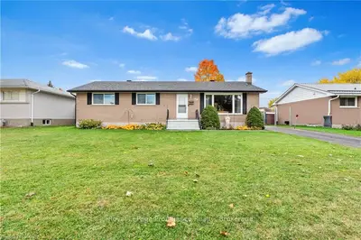Detached in Loyalist