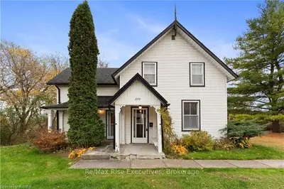 Detached in Kingston
