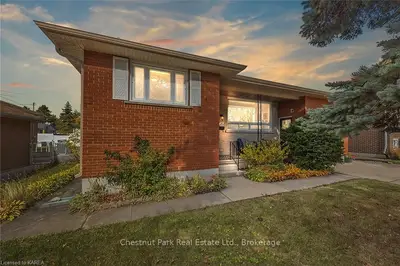 Detached in Kingston