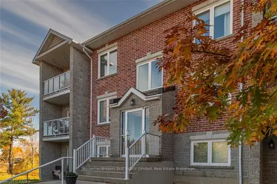 Condo Apartment in Gananoque
