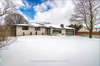 Detached in Brant