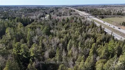560 David Manchester Road, Carp - Huntley Ward, On K0a 1l0
