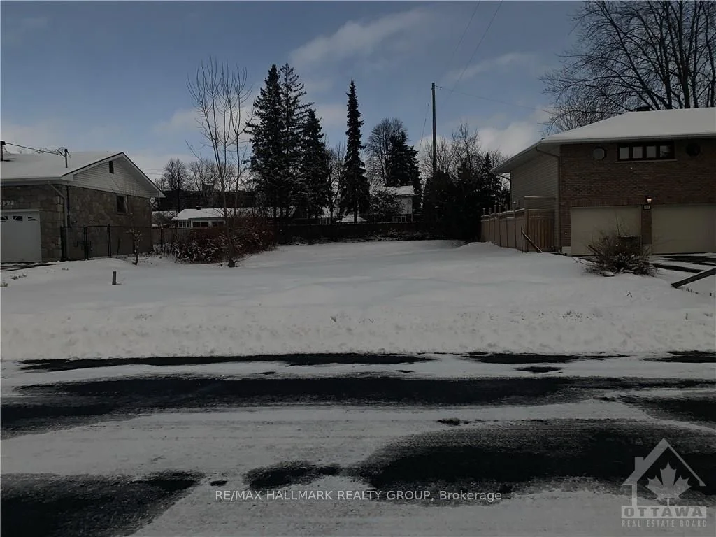 2045 Balharrie Avenue, Elmvale Acres And Area, On K1g 1g2