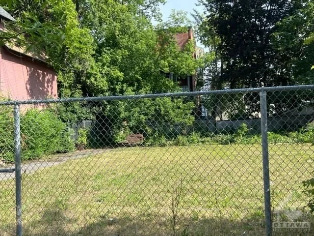 496 RIDEAU Street, Lower Town - Sandy Hill, ON K1N 5Z6