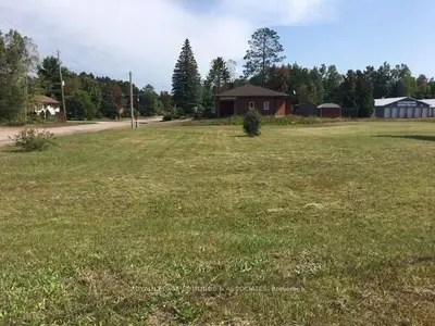 0 Petawawa Boulevard, Petawawa, On K8h 2z3