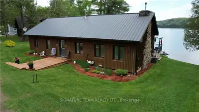 31 Glofcheski Lane, Madawaska Valley, On K0j 1b0