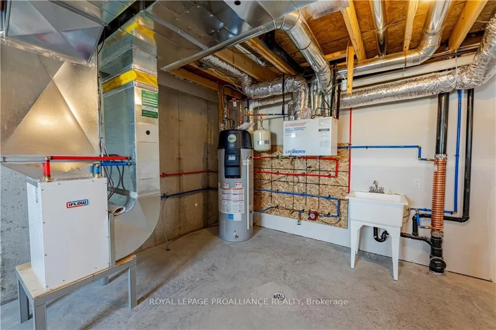 10 Ben TeKamp Terrace, Brockville, ON K6V 0E7