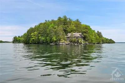 1 Little Grenadier, Leeds And The Thousand Islands, On K0e 1v0