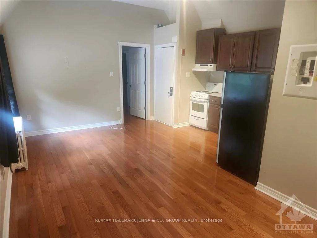 388 KING Street W 4, Brockville, ON K6V 3S6