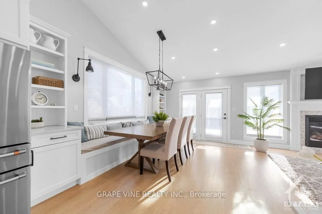 302 NESTLETON Street, Orleans - Cumberland and Area, ON K4A 0A4