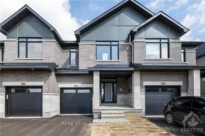 Att/Row/Townhouse in Blossom Park - Airport and Area