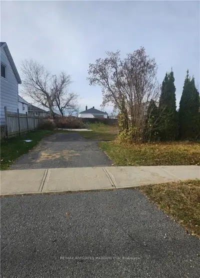 Vacant Land in Cornwall