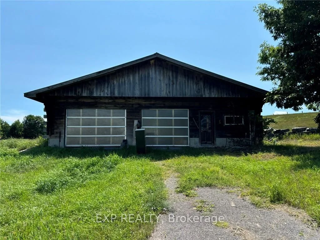 Detached in Horton