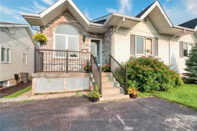 433 Christine Street, Hawkesbury, On K6a 3p7