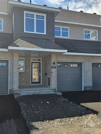 Att/Row/Townhouse in Barrhaven