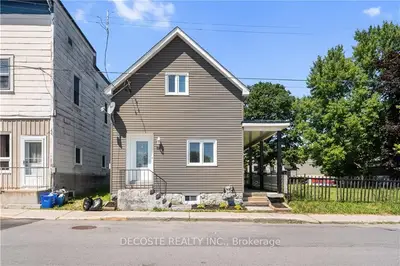 Detached in North Glengarry