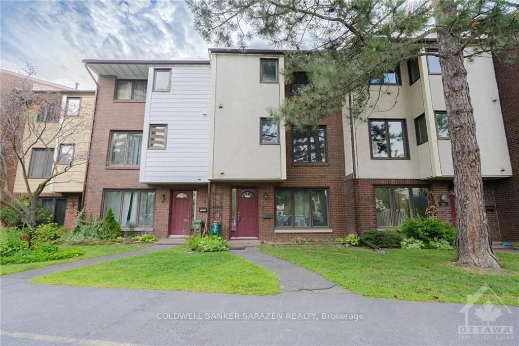 Condo Townhouse in Hunt Club - South Keys and Area