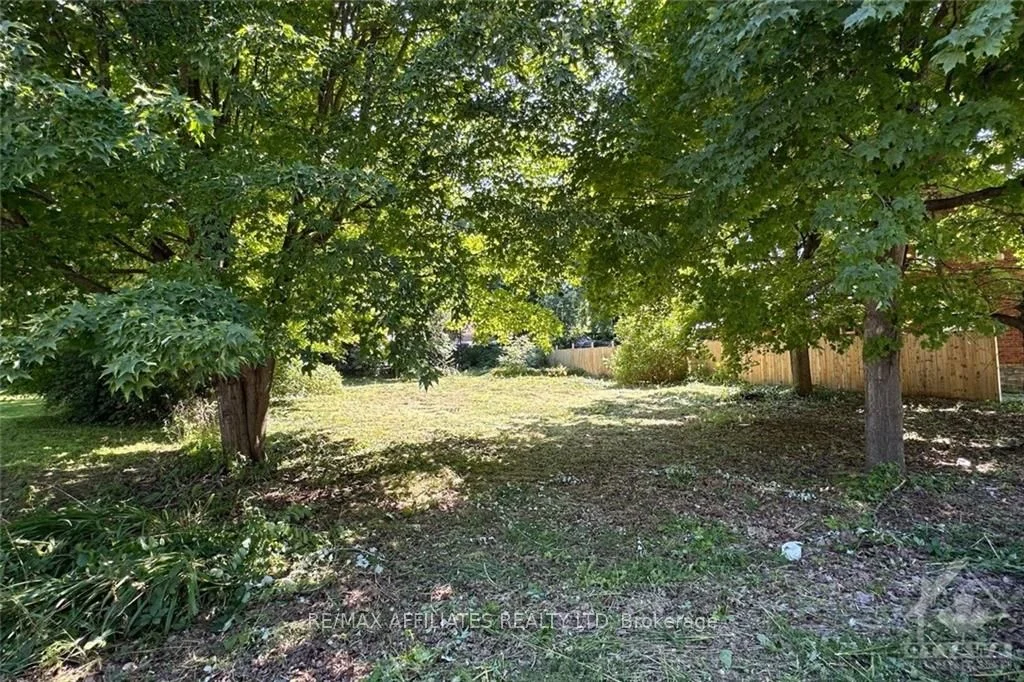 14 LEWIS Street W, Merrickville-Wolford, ON K0G 1N0