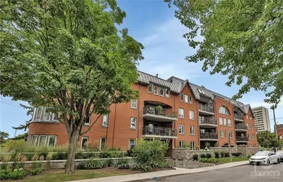 Condo Apartment in Ottawa Centre