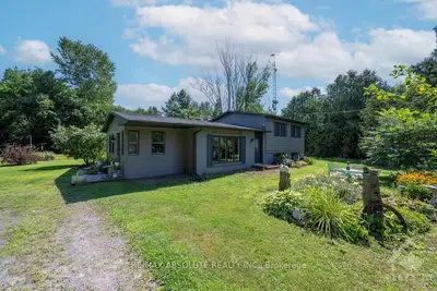 Detached in North Grenville