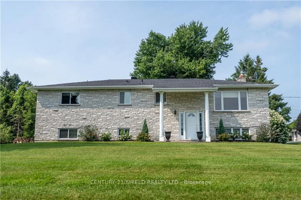 18236 RENE Street, South Glengarry, ON K0C 2J0