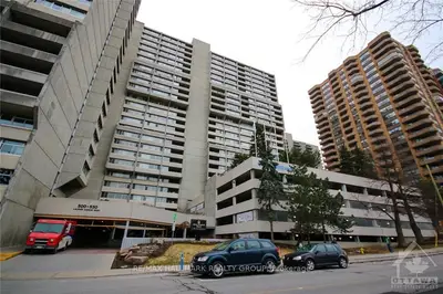 530 Laurier Avenue W 1201, Ottawa Centre, On K1r 7t1