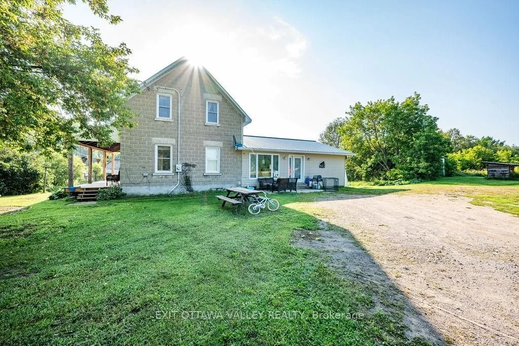 4131 OPEONGO Road, Bonnechere Valley, ON K0J 1T0