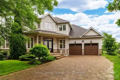 Detached in Barrhaven
