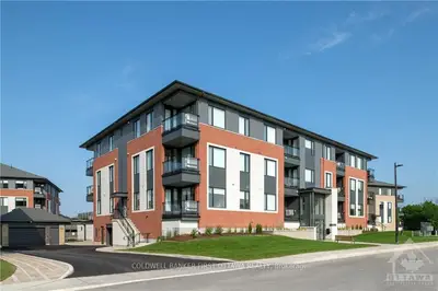 Condo Apartment in Manor Park - Cardinal Glen and Area