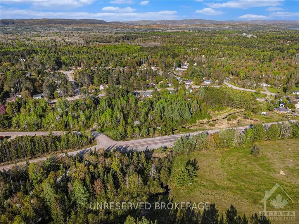 LT3CON9 MUNRO Street, Laurentian Hills, ON K0J 1J0