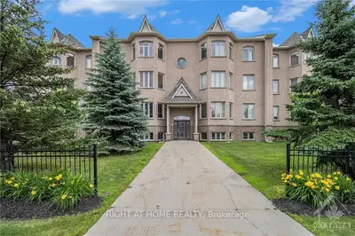 Condo Apartment in Orleans - Cumberland and Area
