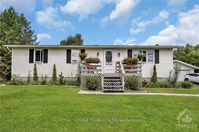 Detached in Greely - Metcalfe - Osgoode - Vernon and Area