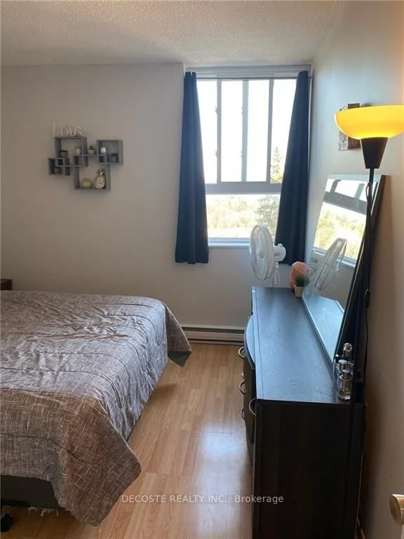 2000 JASMINE Crescent 801, Beacon Hill North - South and Area, ON K1J 8K4