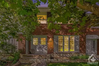 1230 Pebble Road, Hunt Club - South Keys And Area, On K1v 8v4