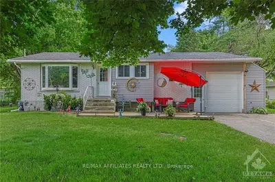 Detached in North Grenville