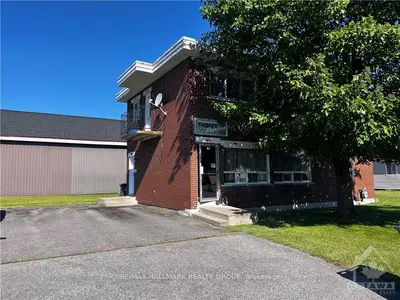 Duplex in Hawkesbury
