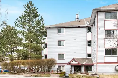 Condo Apartment in Hunt Club - South Keys and Area