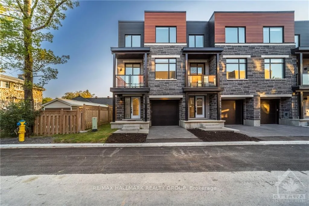 Att/Row/Townhouse in Kanata