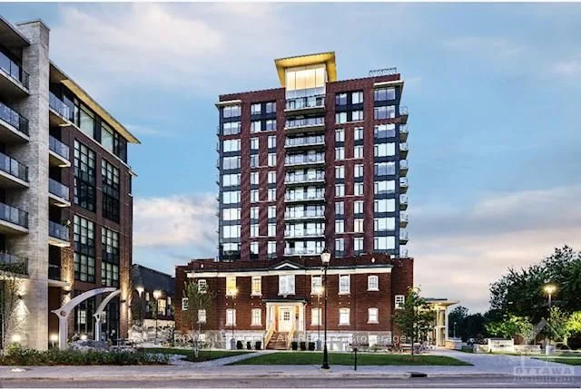 Condo Apartment in West Centre Town
