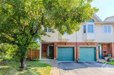 Att/Row/Townhouse in Alta Vista and Area