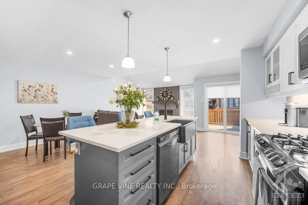 210 PURCHASE Crescent, Stittsville - Munster - Richmond, ON K2S 1P8