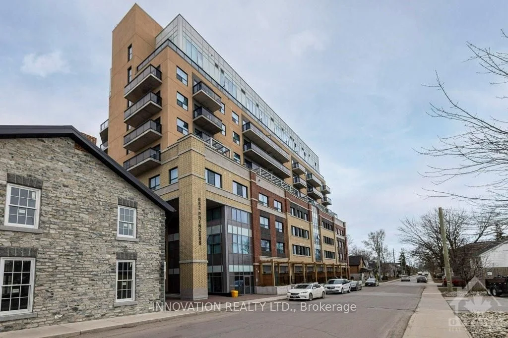 Condo Apartment in Kingston
