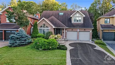 Detached in Orleans - Convent Glen and Area